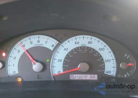 2011 Toyota Camry Se z USA, uszkodzony, nr VIN 4T1BF3EK4BU230683